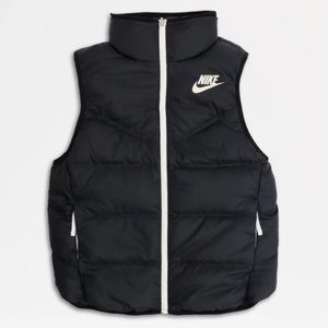 Nike Windrunner Down-Fill Reversible Vest